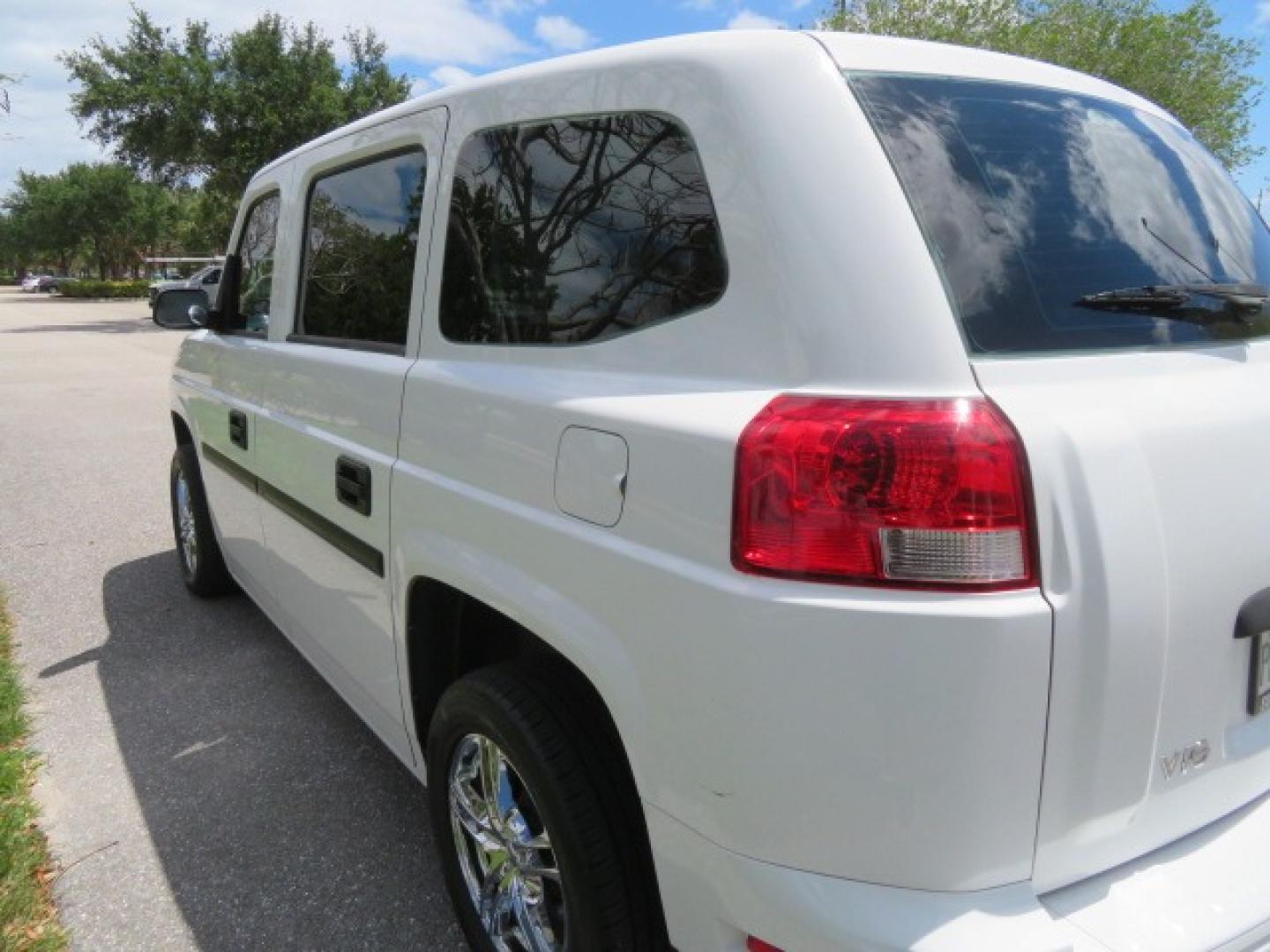 2012 White /Black with an 4.6L V8 engine, Automatic transmission, located at 4301 Oak Circle #19, Boca Raton, FL, 33431, (954) 561-2499, 26.388861, -80.084038 - You are looking at a Gorgeous 2012 Mobility Ventures MV1 Handicap Wheelchair Conversion Van with 64K Original Miles, 4.6L Ford V8, Bleack Leather Type Interior, Alloy Wheels, Power Side Entry Wheelchair Lift with Long Ramp and Short Ramp Function, Q Lock 150 EZ Lock, L-Track Tie Down System, Back Up - Photo#77